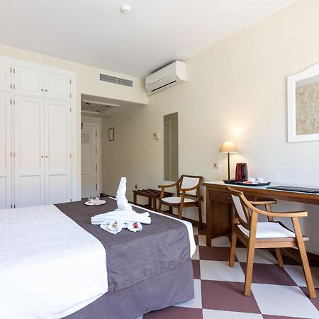 Hotel Avenida Tropical By Bossh! Hotels 살로브레나 외부 사진