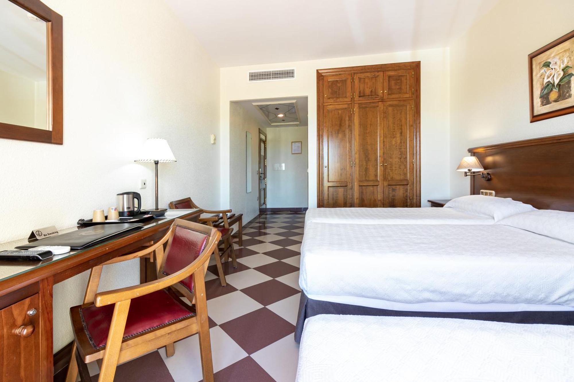 Hotel Avenida Tropical By Bossh! Hotels 살로브레나 외부 사진