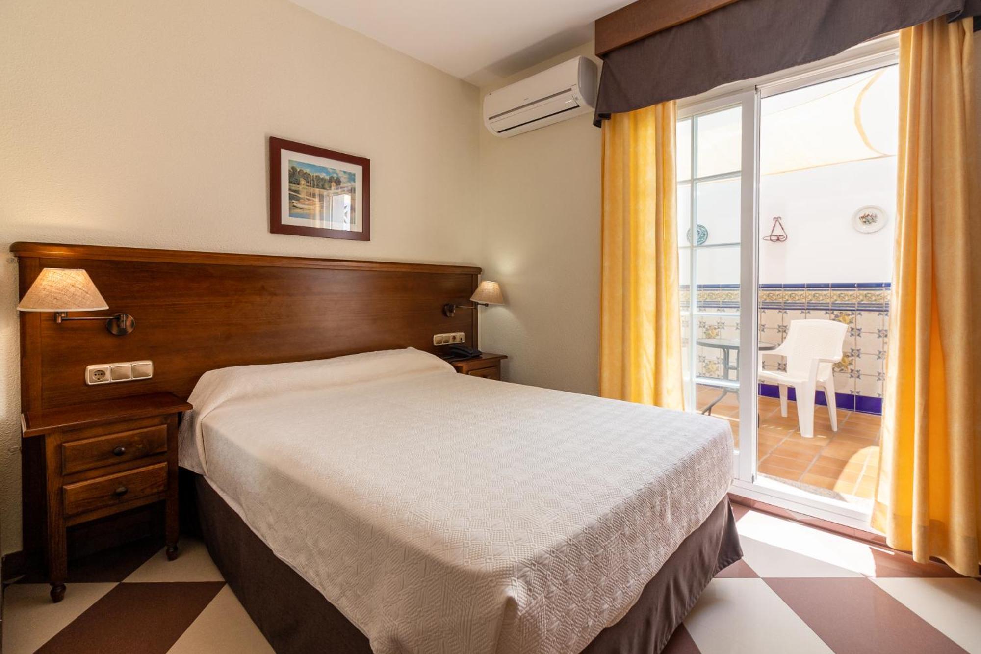 Hotel Avenida Tropical By Bossh! Hotels 살로브레나 외부 사진